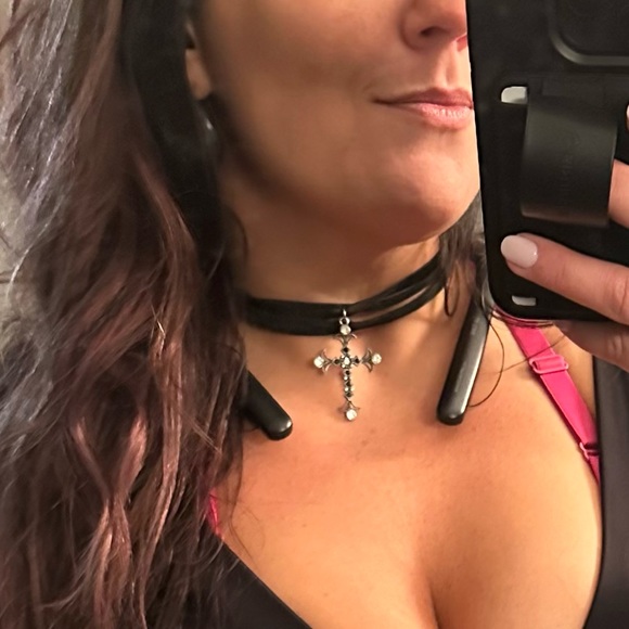 Vintage Suede Chain Necklaces Black Cross Pendants & Turquoise Flower - Picture 8 of 8